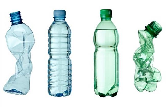 Plastové fľaše na vodu môžu byť nebezpečné. Naučíme vás rozlišovať ich!